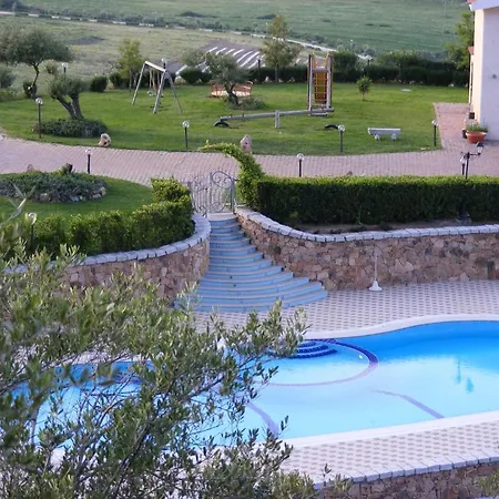 Landhaus Tenuta Su Vrau Posada (Sardinia)
